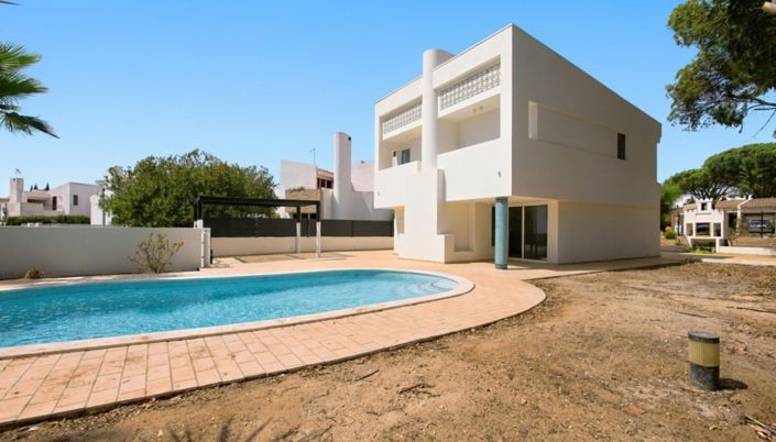 Image No.22-3 Bed Villa for sale