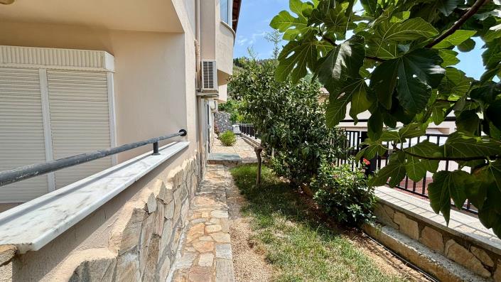 Image No.33-2 Bed Apartment for sale
