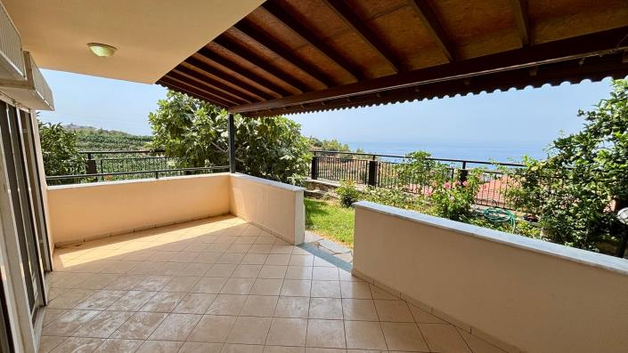 Image No.30-2 Bed Apartment for sale
