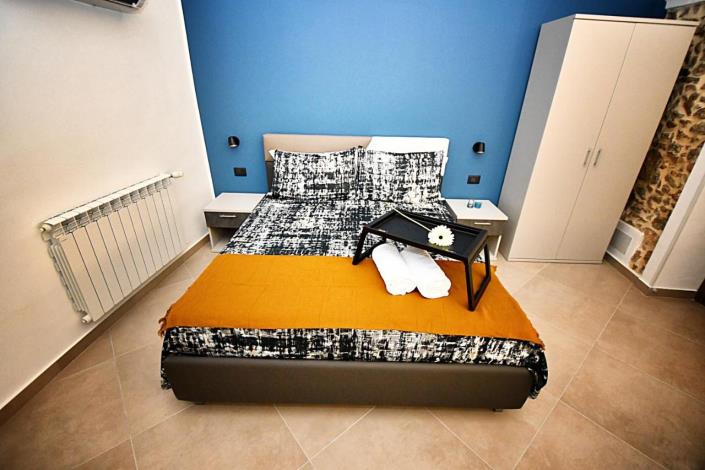 Image No.22-4 Bed Apartment for sale