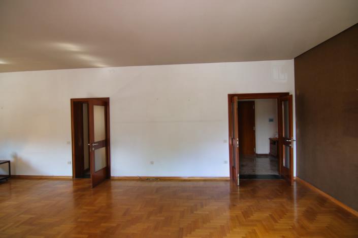 Image No.18-4 Bed Apartment for sale