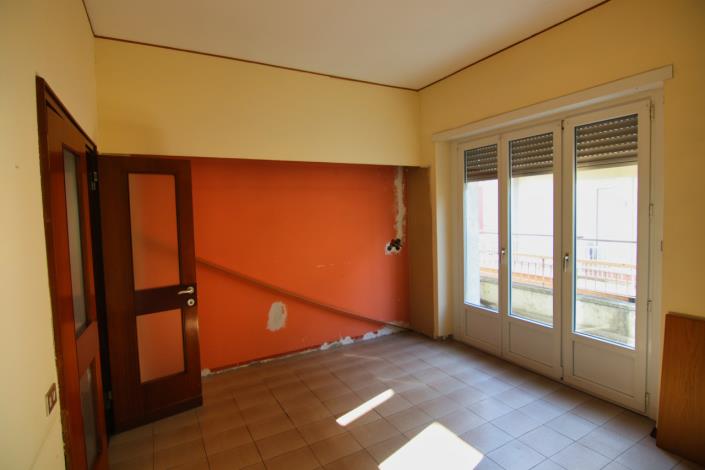 Image No.26-4 Bed Apartment for sale