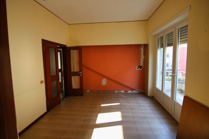 Image No.27-4 Bed Apartment for sale