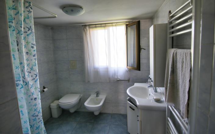 Image No.25-5 Bed House for sale
