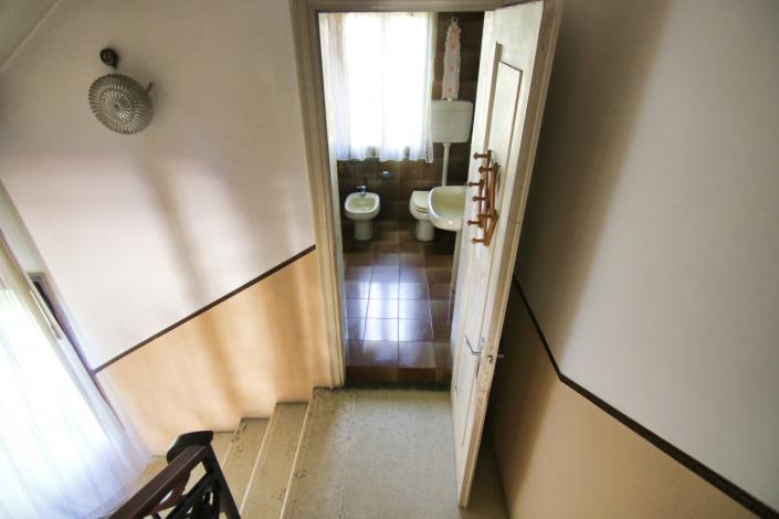 Image No.27-5 Bed House for sale