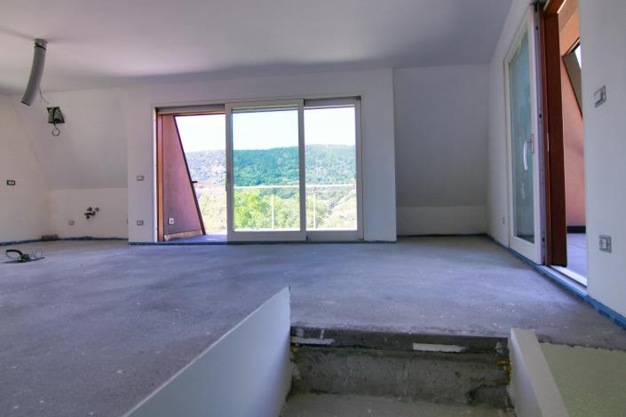 Image No.40-3 Bed Duplex for sale