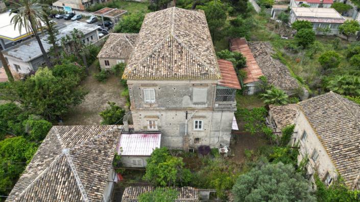 Image No.4-11 Bed Villa for sale