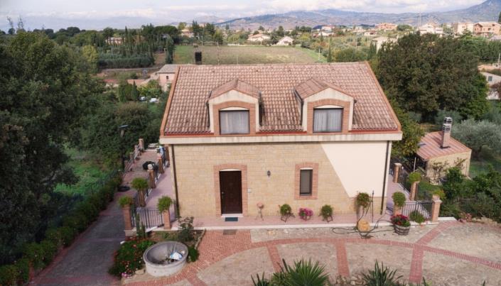 Image No.17-3 Bed Villa for sale