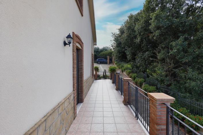 Image No.54-3 Bed Villa for sale