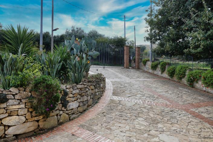 Image No.56-3 Bed Villa for sale