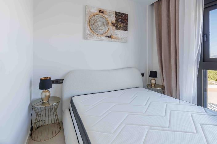 Image No.17-2 Bed Apartment for sale