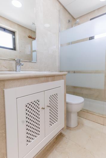 Image No.30-3 Bed Villa / Detached for sale