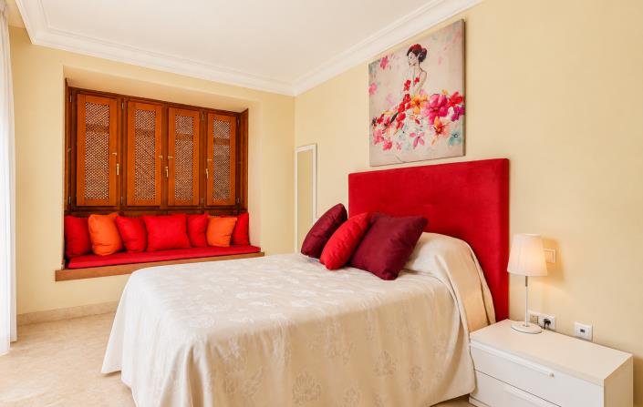 Image No.20-4 Bed Villa / Detached for sale