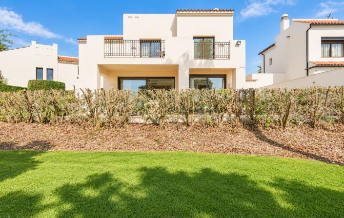 Image No.26-4 Bed Villa / Detached for sale
