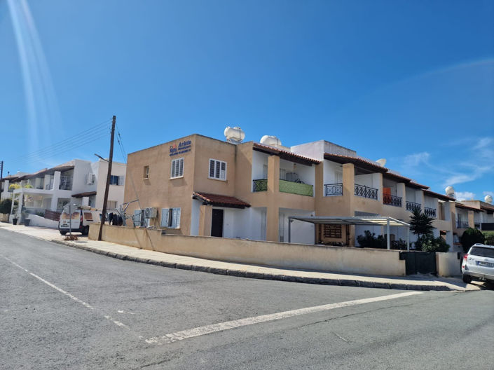 Image No.17-3 Bed Townhouse for sale