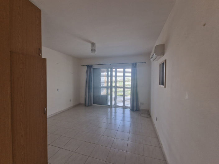 Image No.9-3 Bed Townhouse for sale