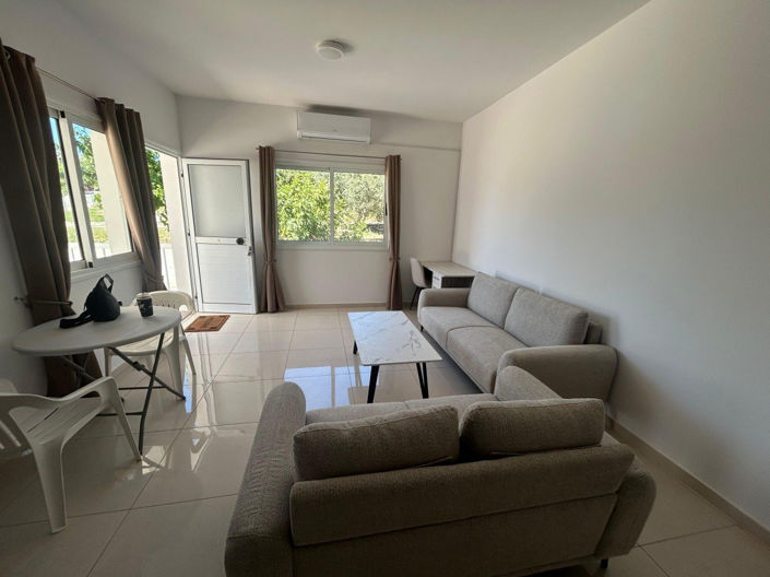 Image No.3-2 Bed Property for sale