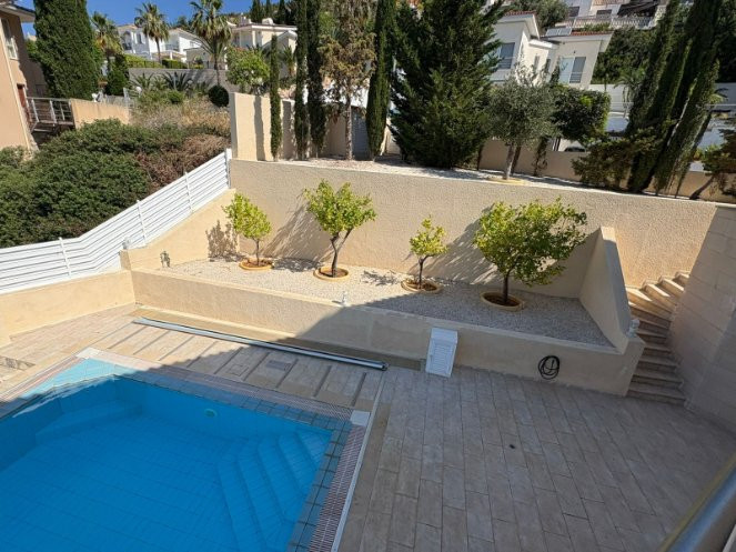 Image No.12-3 Bed Villa for sale
