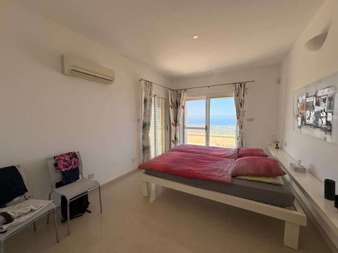 Image No.41-3 Bed Villa for sale