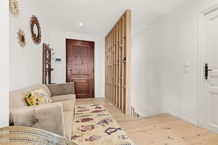 Image No.17-4 Bed Country Property for sale
