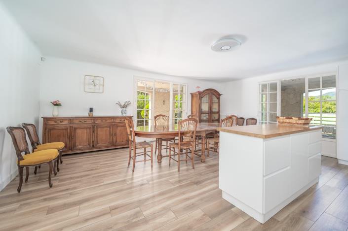 Image No.4-5 Bed Country House for sale