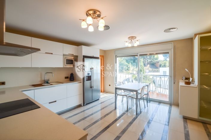 Image No.11-3 Bed Villa for sale