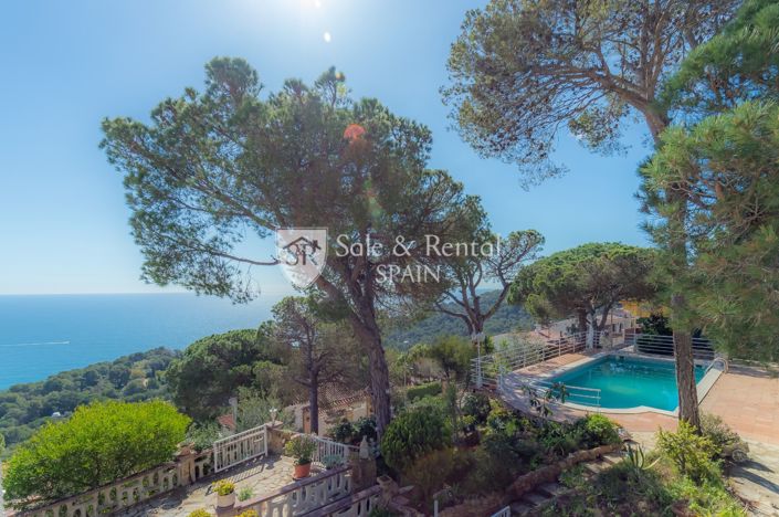 Image No.3-4 Bed Villa for sale