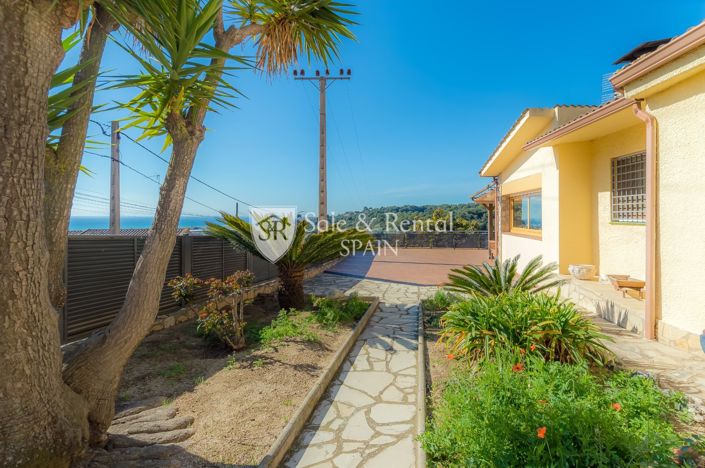 Image No.3-4 Bed Villa for sale