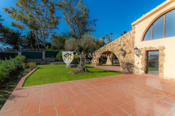Image No.6-4 Bed Villa for sale