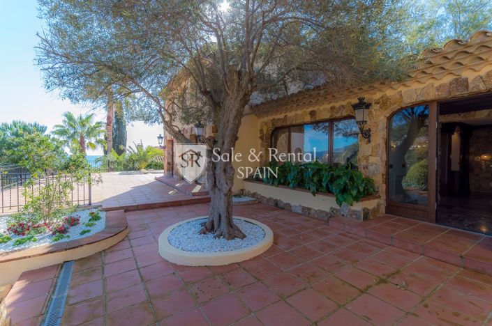 Image No.9-4 Bed Villa for sale
