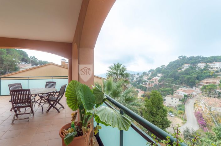 Image No.17-5 Bed Villa for sale