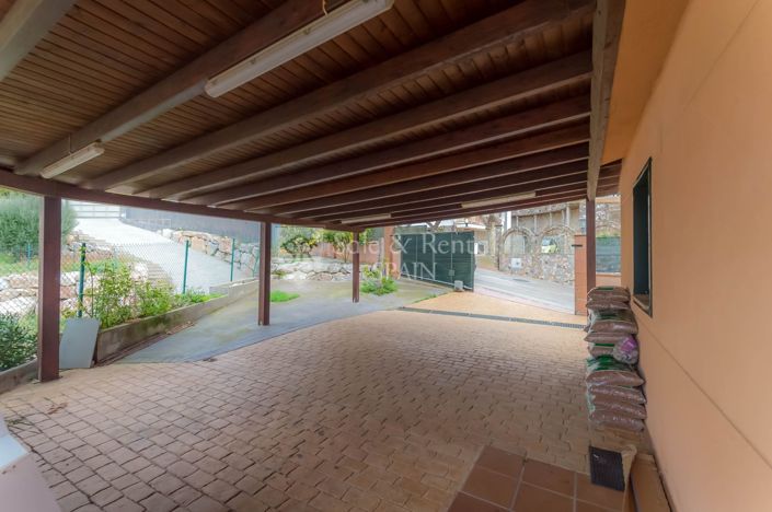Image No.49-5 Bed Villa for sale