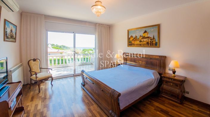 Image No.24-6 Bed Villa for sale