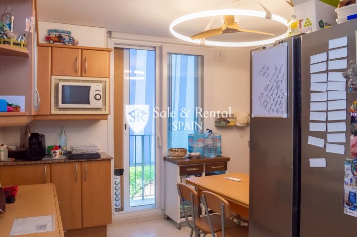 Image No.14-3 Bed Flat for sale
