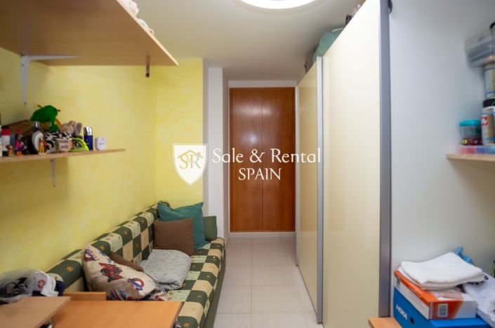 Image No.30-3 Bed Flat for sale