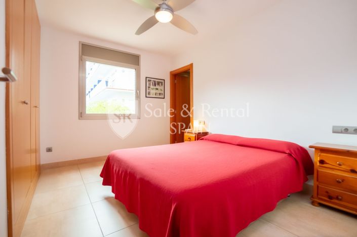Image No.17-3 Bed Flat for sale