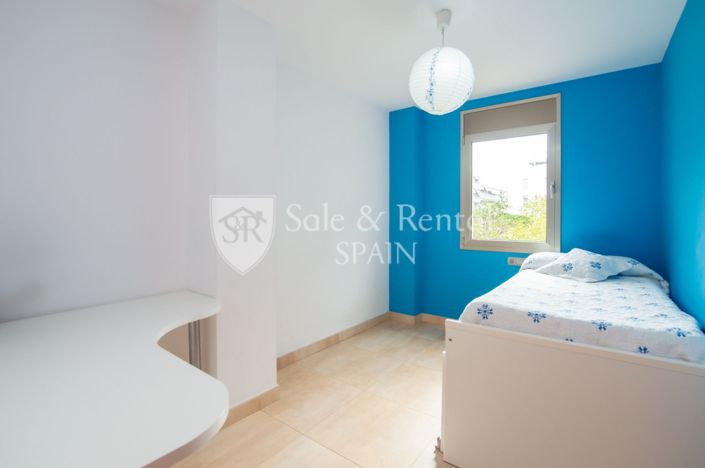 Image No.23-3 Bed Flat for sale