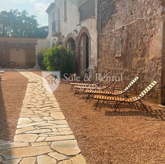 Image No.16-9 Bed Villa for sale