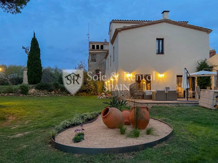Image No.44-9 Bed Villa for sale
