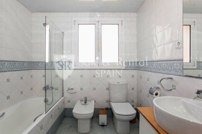 Image No.31-6 Bed Villa for sale