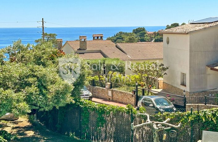 Image No.12-4 Bed Villa for sale