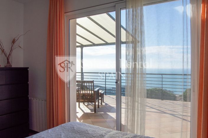 Image No.54-6 Bed Villa for sale