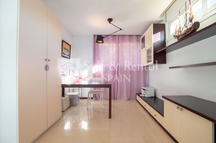 Image No.9-6 Bed Villa for sale