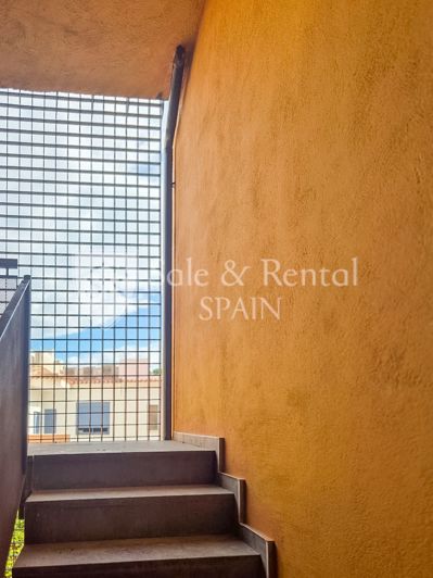 Image No.13-2 Bed Flat for sale