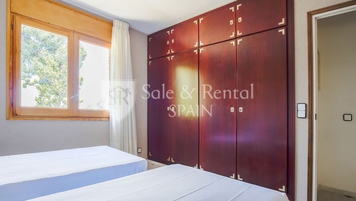 Image No.20-4 Bed Villa for sale