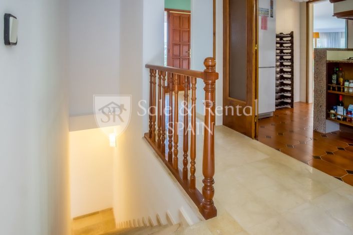 Image No.28-4 Bed Villa for sale