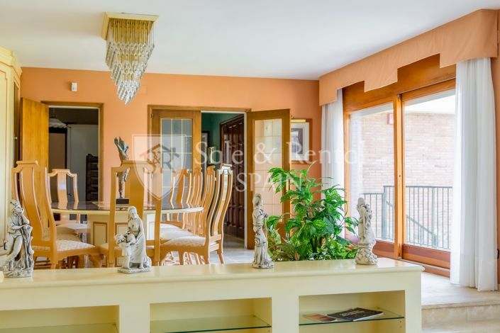 Image No.5-4 Bed Villa for sale