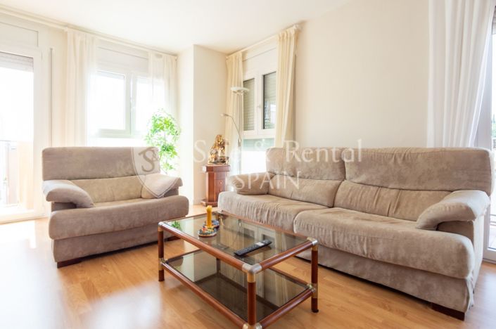 Image No.8-4 Bed Flat for sale