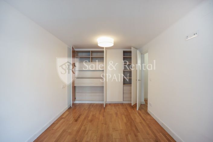 Image No.20-2 Bed Villa for sale
