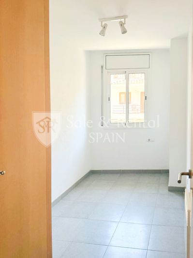 Image No.7-2 Bed Flat for sale